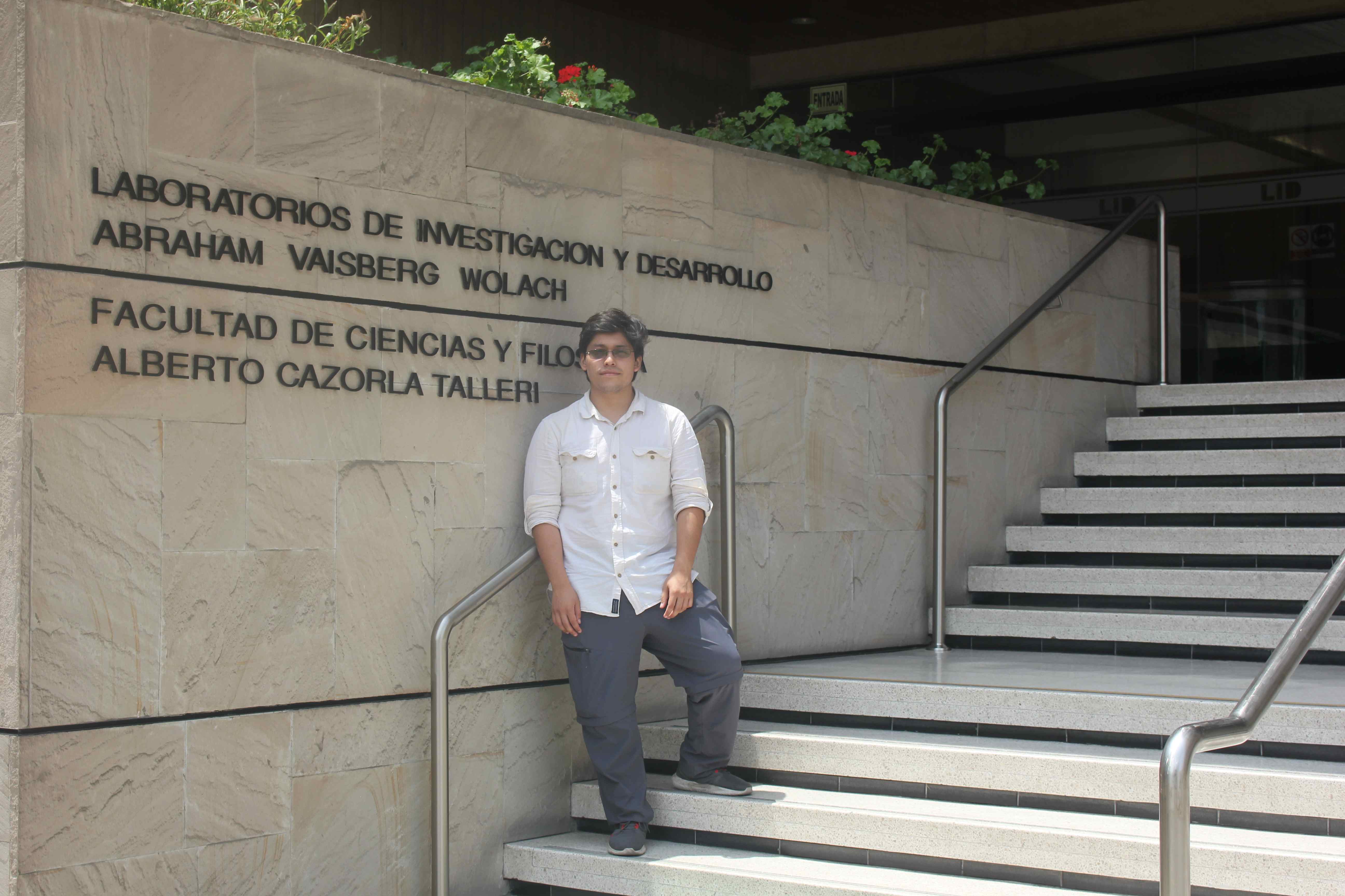 Felicitamos a Joaquín Gómez estudiante de nuestra Maestría de Control de Enfermedades infecciosas y tropicales por haber sido seleccionado como beneficiario de pasantía en el concurso “Tesis y Pasantías en Ciencia, Tecnología e Innovación” ” de ProCiencia