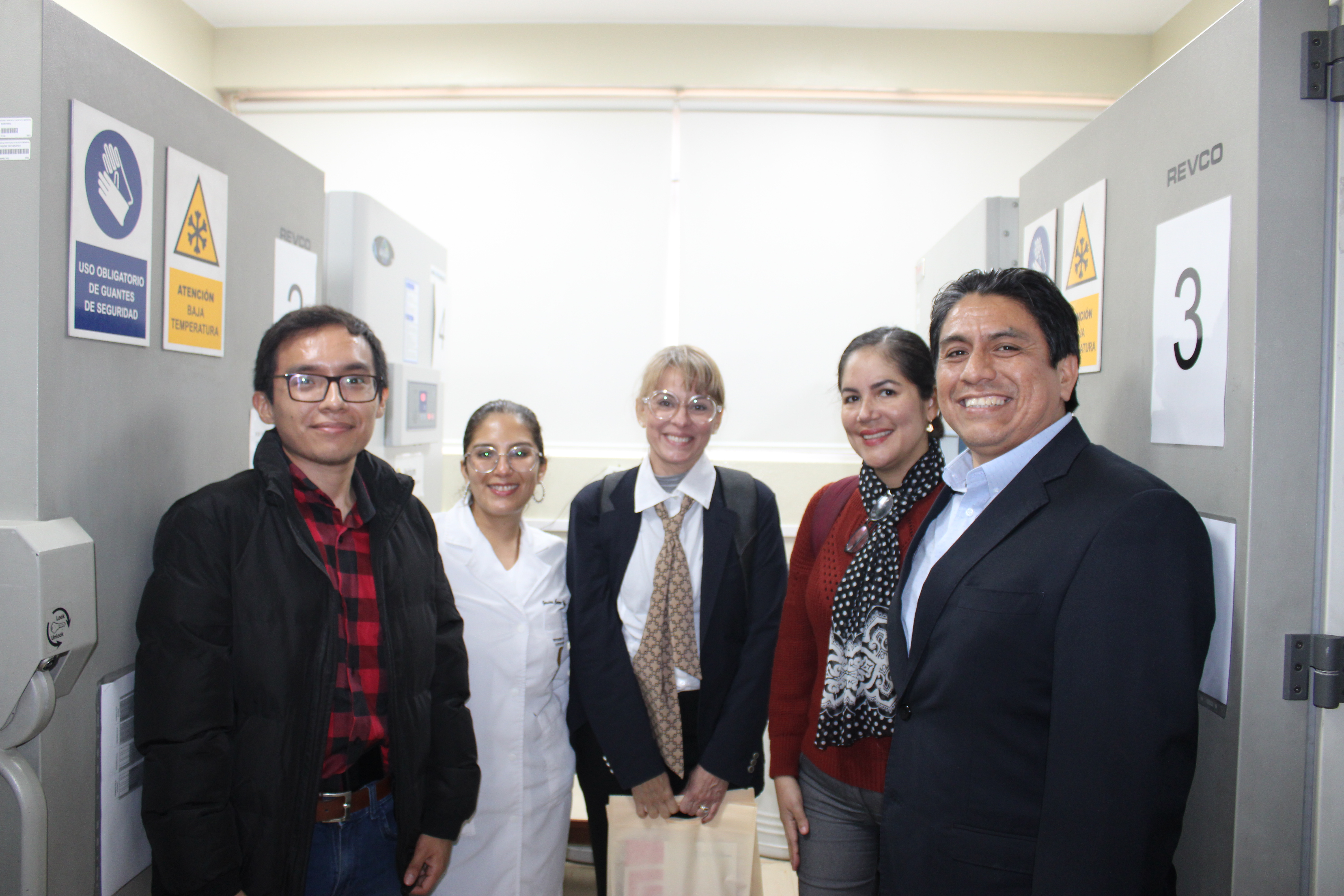 Visita de investigadores de la Fundación Oswaldo Cruz de Brasil para el intercambio de experiencias en la gestión y manejo de biobancos y capacitación en el uso de REDCap aplicado a biobancos